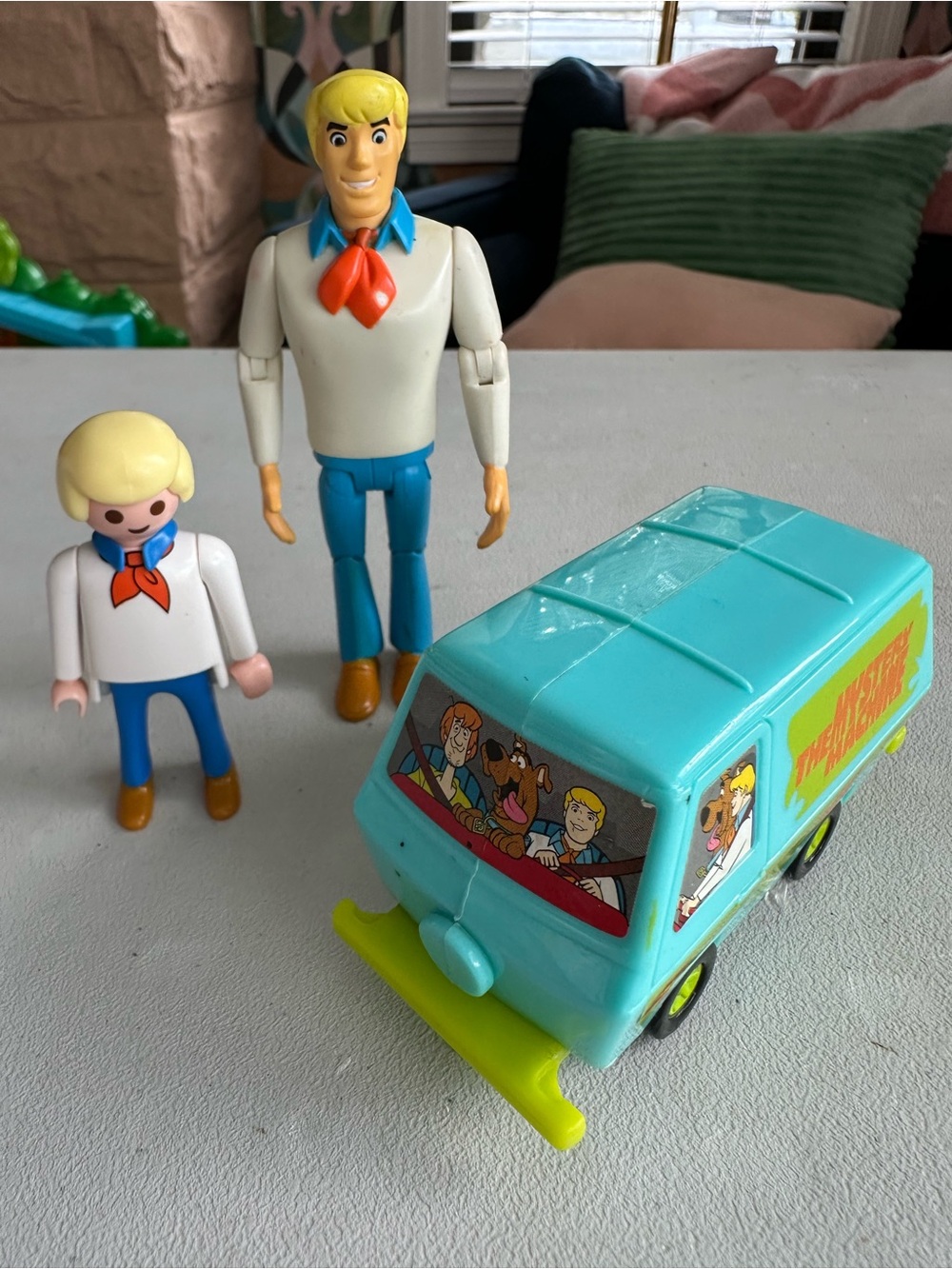 Scooby-Doo Mystery Machine Playmobil & Van Fred 2001 Hanna Barbera miniature lot